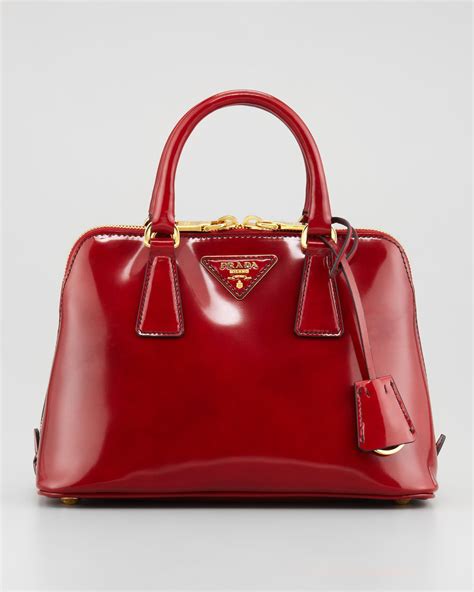 prada red handbag sale|Meer.